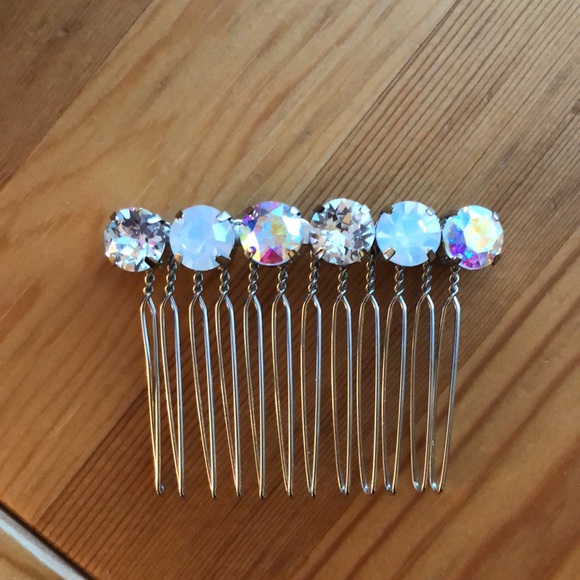 White Opal, Aurora Borealis + Classic Clear Crystal Hair Comb - Picture 4 of 10